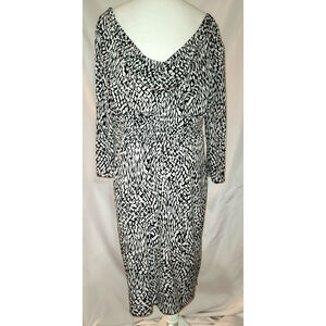 EY Boutique Off Shoulders Lined Dress - Size XL